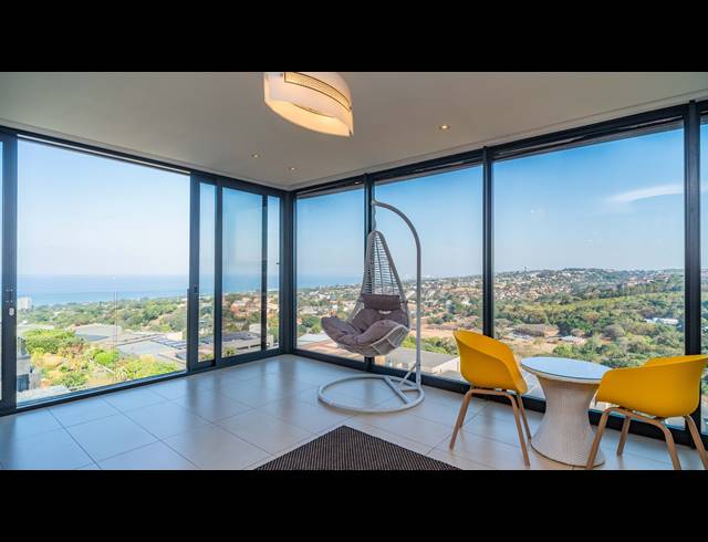 4 BEDROOM FREESTANDING FOR SALE IN LA LUCIA